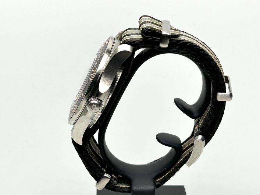 Omega Seamaster Diver 300m - James Bond Edition 210.92.42.20.01.001 Image 2